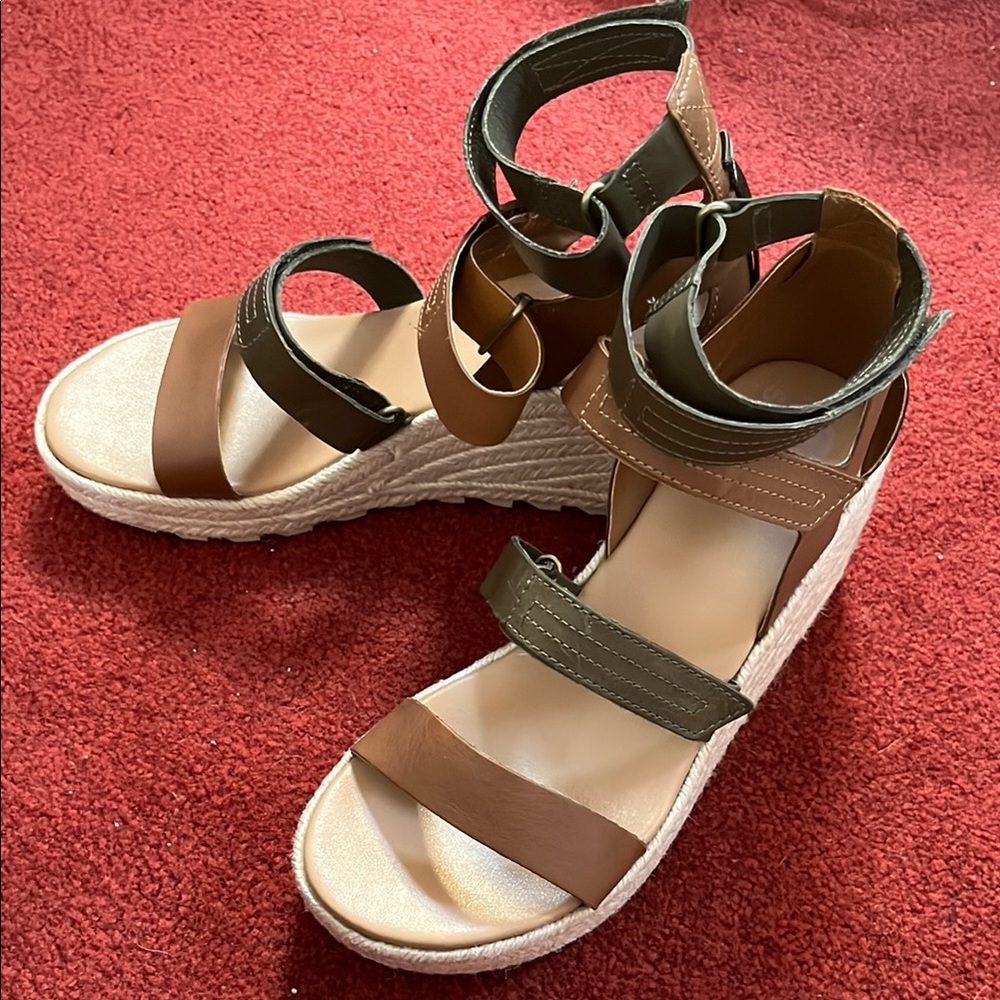 Stylish Brown and Green Wedge Sandals